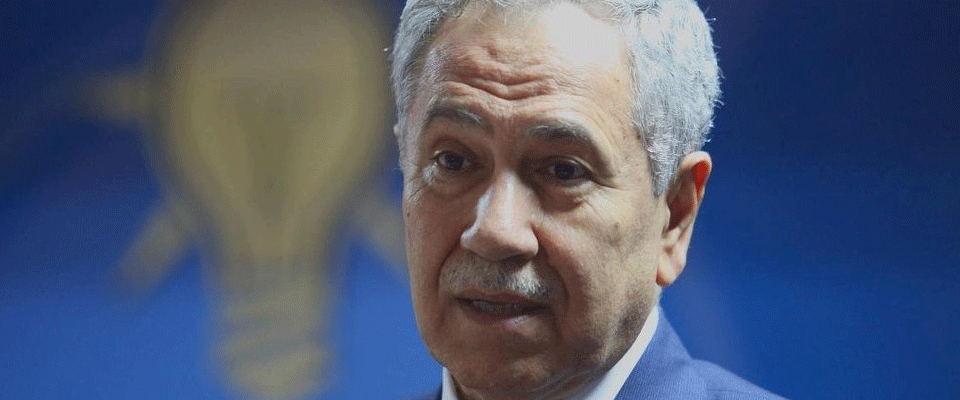 Bülent Arınç'tan kritik AK Parti eleştirisi