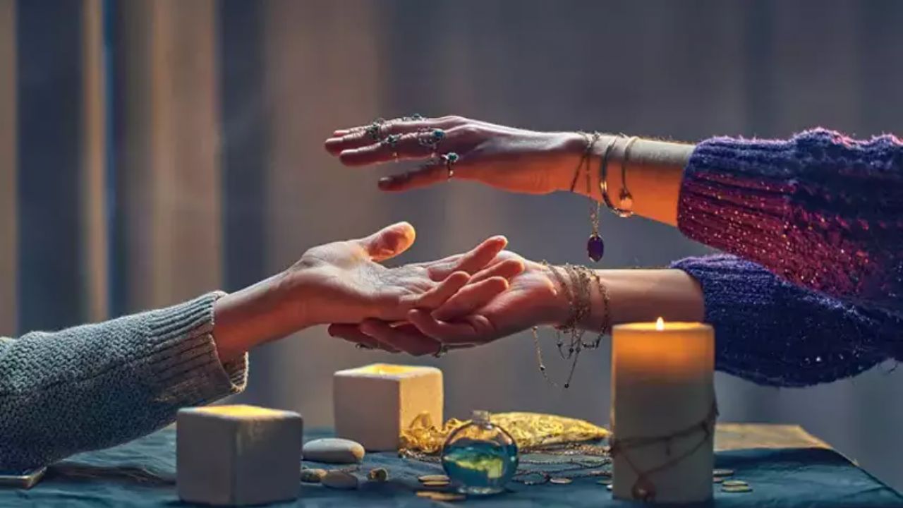 ANALİZ: Medyum, büyücü, falcı mağdurları arttı… Vatandaşlar uyarıldı!