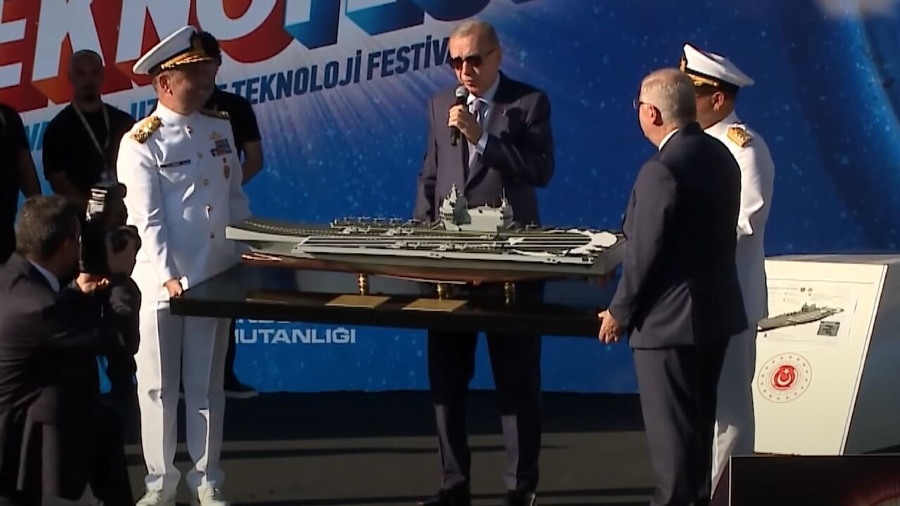 Fransız basını: Türkiye, en büyük savaş gemisine sahip Akdeniz ülkesi olacak