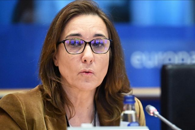 مسؤولة بالأونروا تدعو العالم لتقديم الدعم للوكالة