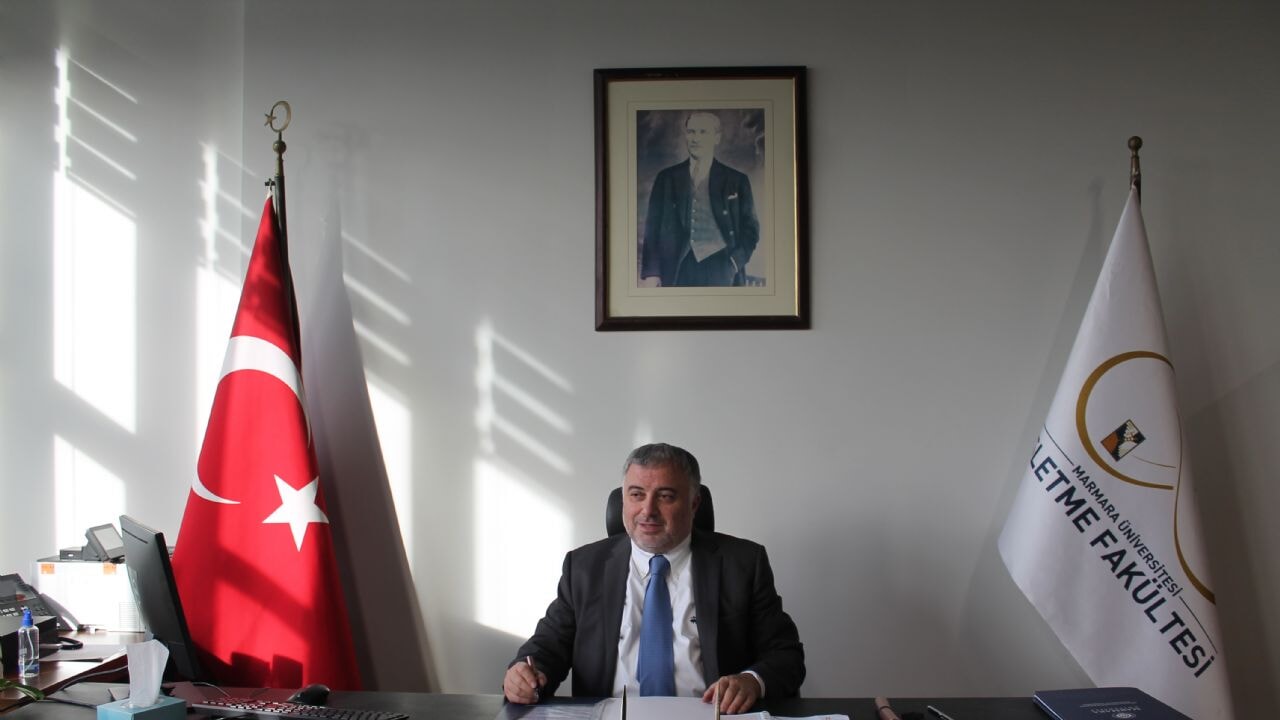 Prof. Dr. Mehmet Emin Okur kimdir?