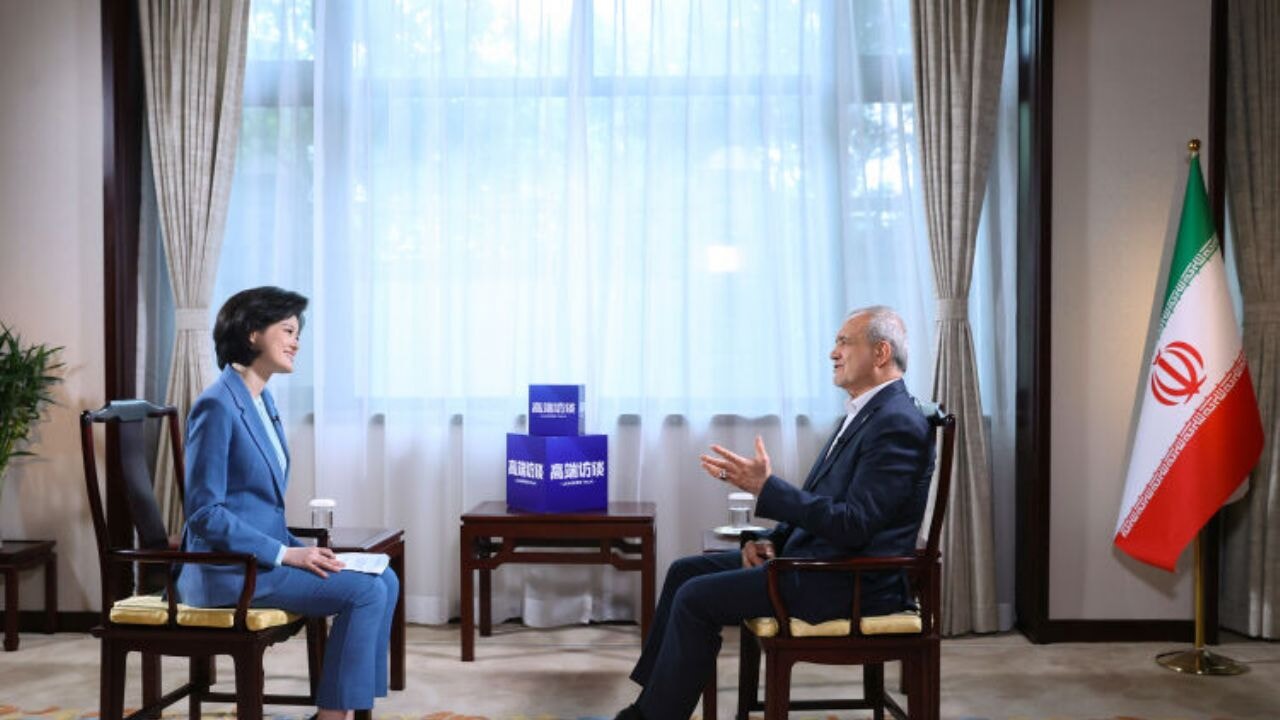 İran Cumhurbaşkanı Pezeşkiyan'dan ABD'ye Sert Mesaj: 'Çifte Standart Kabul Edilemez'