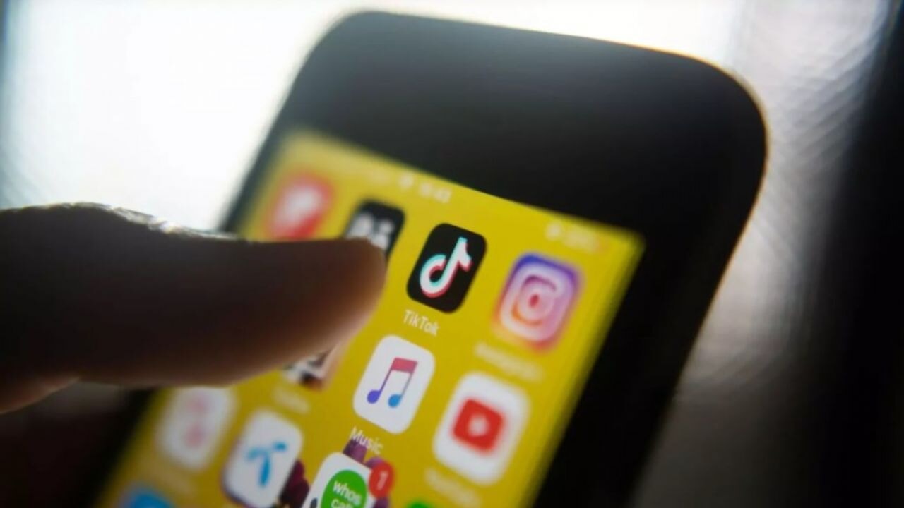 Şok iddia! O ülkenin istihbaratçısı, İngiltere'de gazetecilere para vererek siyaseti manipüle ediyor