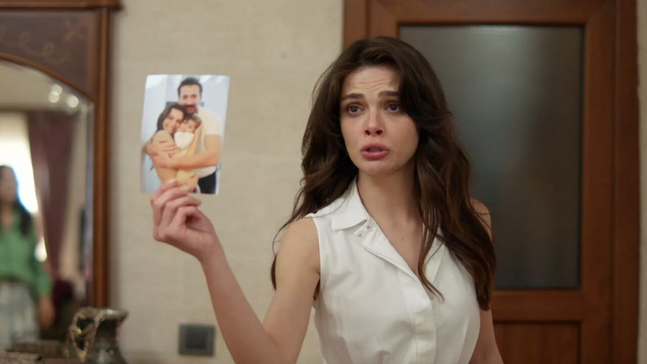 Uzak Şehir 23. Bölüm İzleme Ekranı: Nare'nin Durumu, Alya ve Cihan İlişkisinin Sonu ve Albora Ailesinin Çırpınışı...