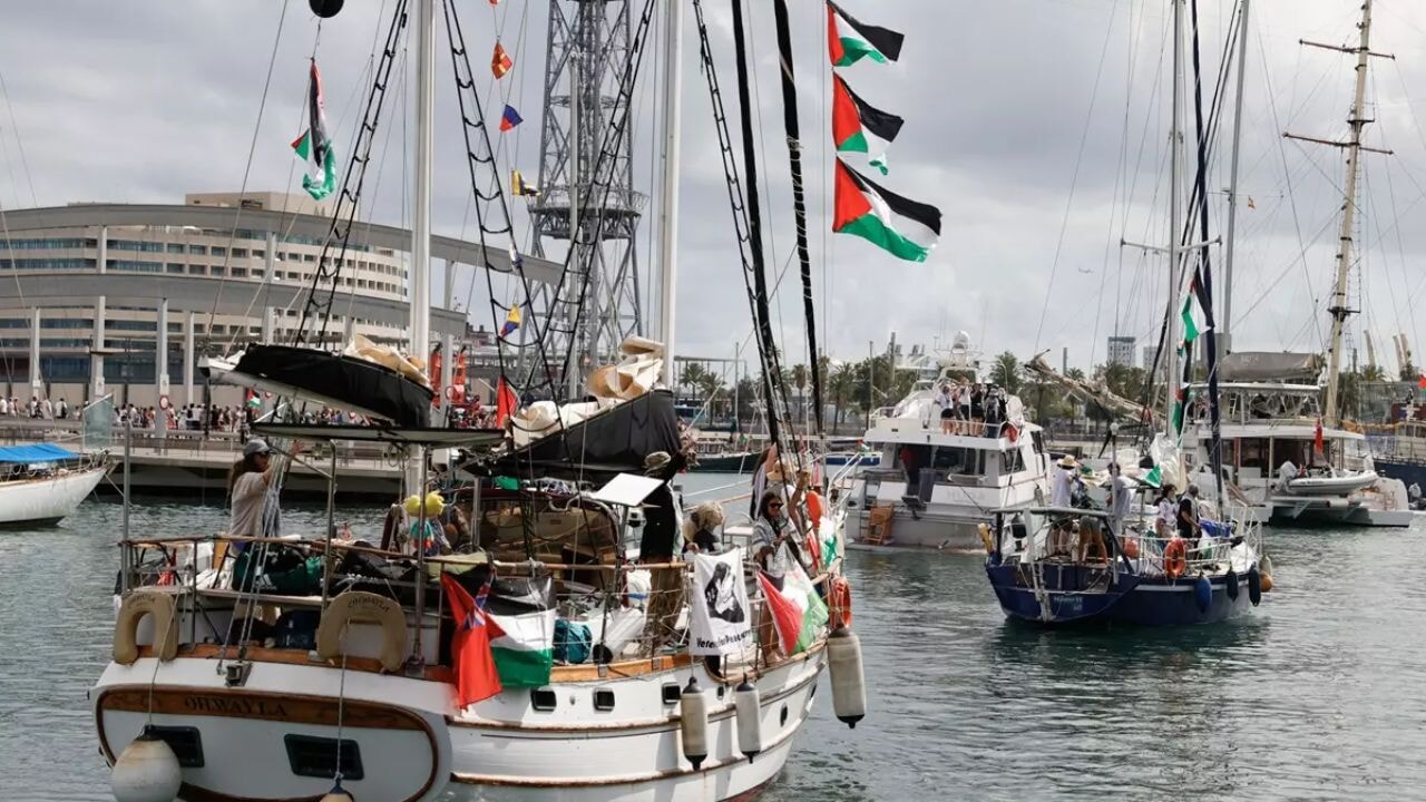 44 ülkenin desteklediği Küresel Sumud Filosu Gazze'ye doğru yola çıktı