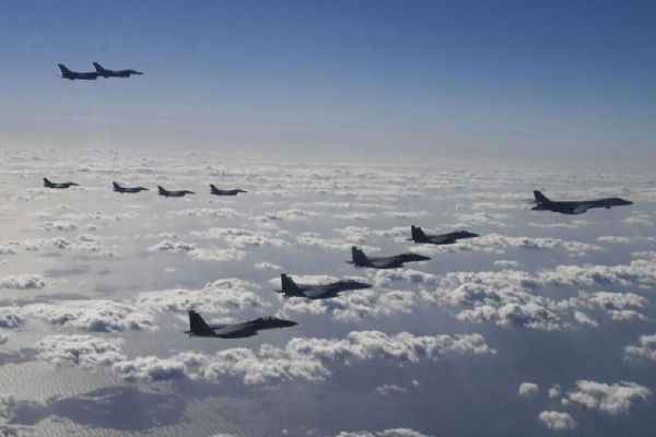 ABD, B-1B'leri uçurdu!