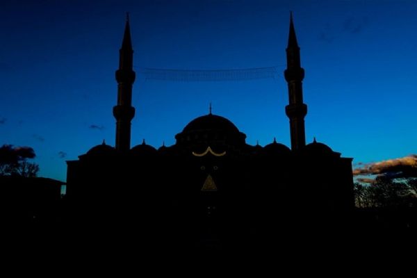 ABD'de cami ve dini merkezlere saldırı