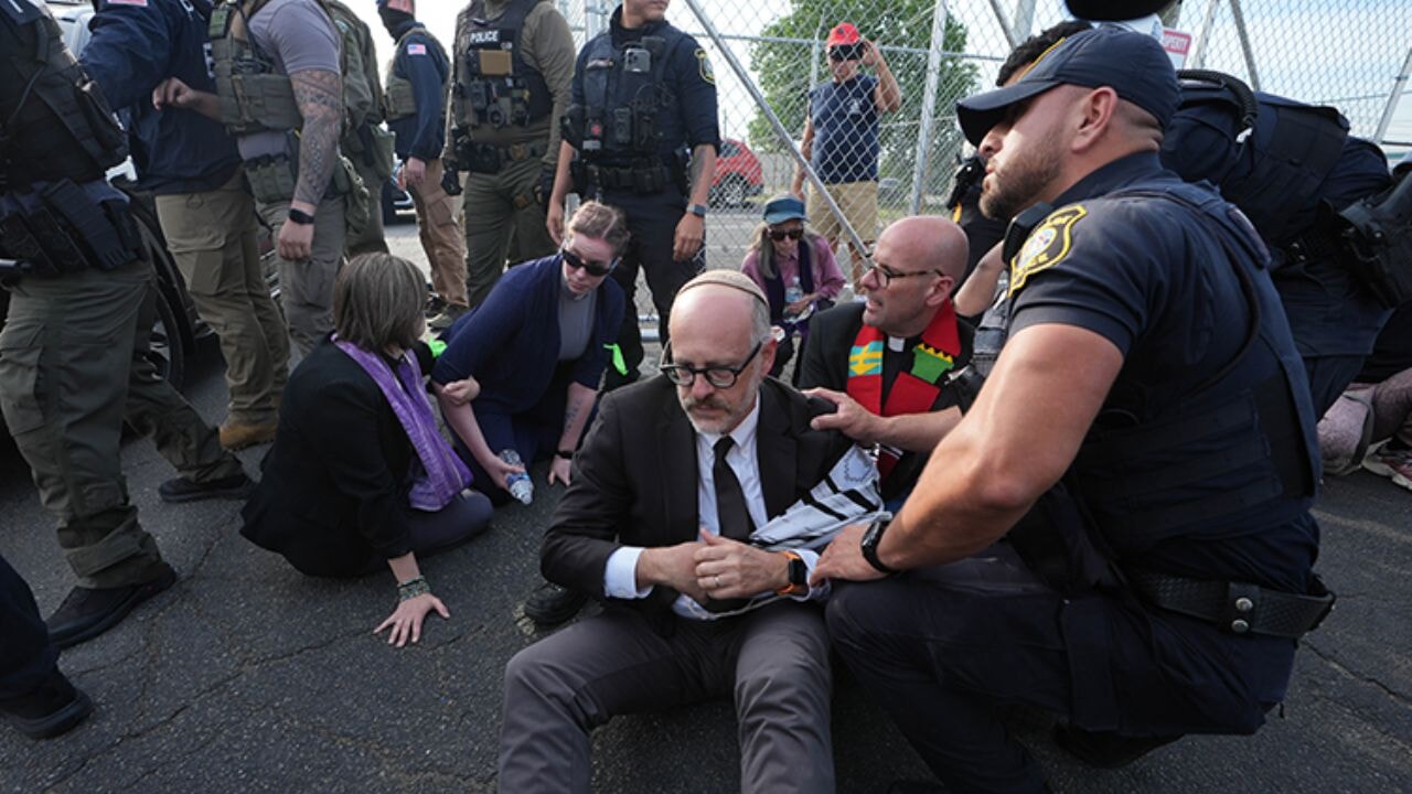 ABD'de gösteriler kontrolden çıktı gerginlik tırmanıyor! Ulusal muhafızlar devrede