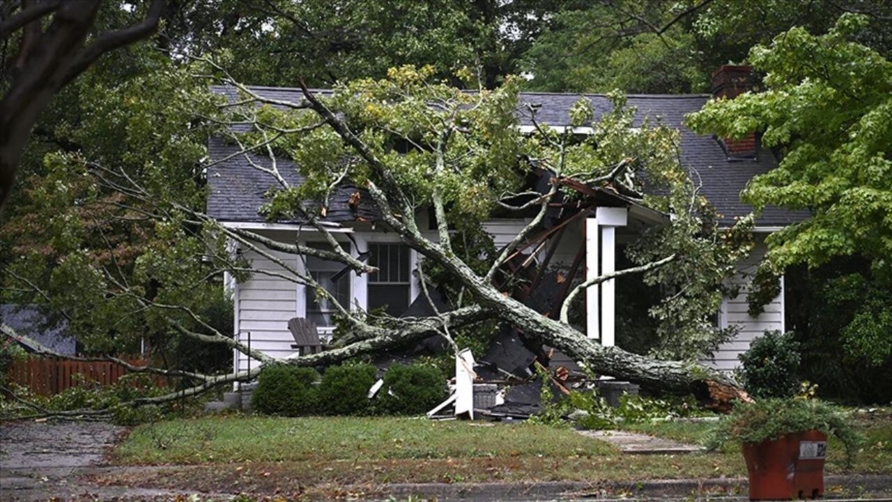 ABD'de şiddetli fırtına ve kasırga! 21 kişi öldü