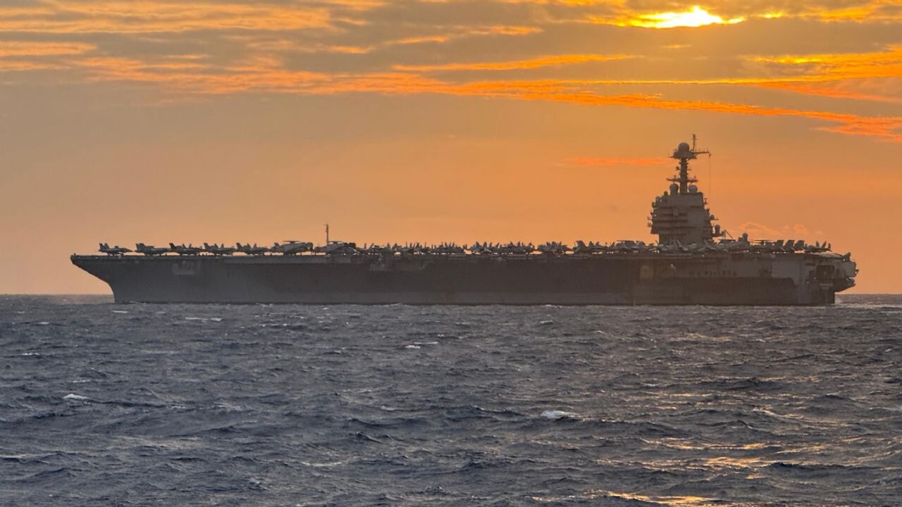 ABD'nin yangın çıkan uçak gemisi ile ilgili açıklama