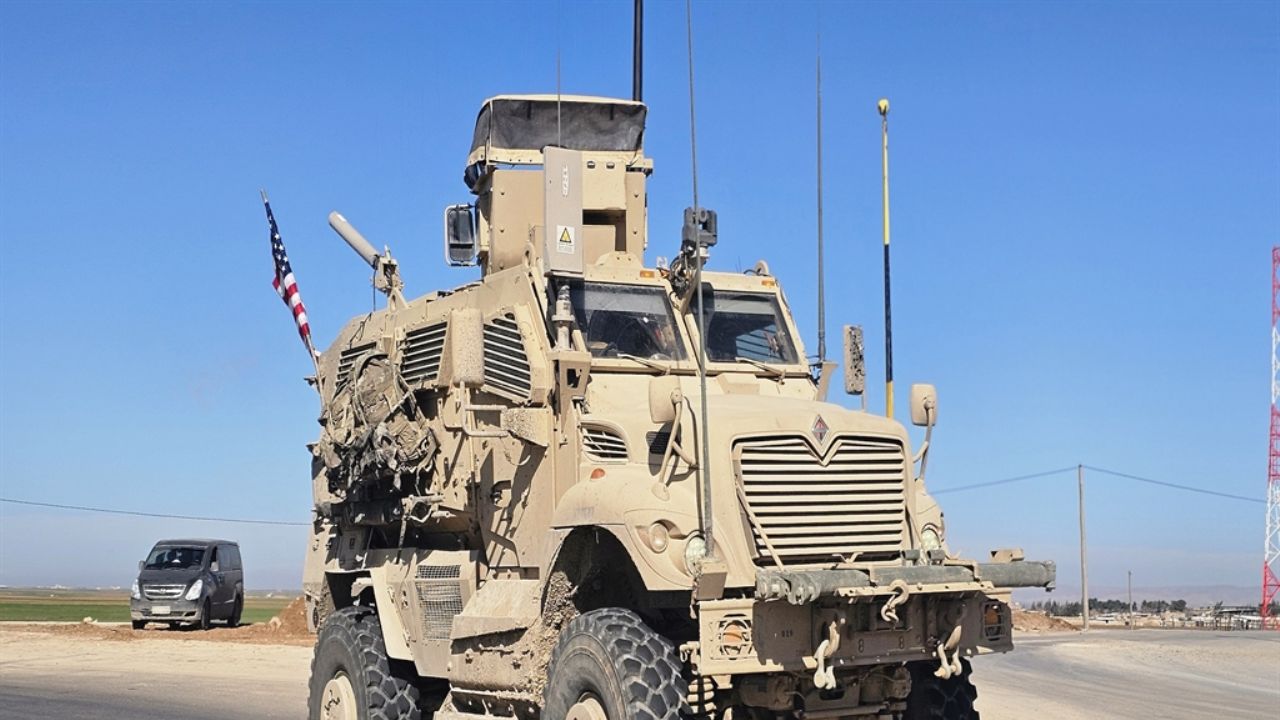 ABD ordusu, Suriye'de bir üsten daha çekiliyor