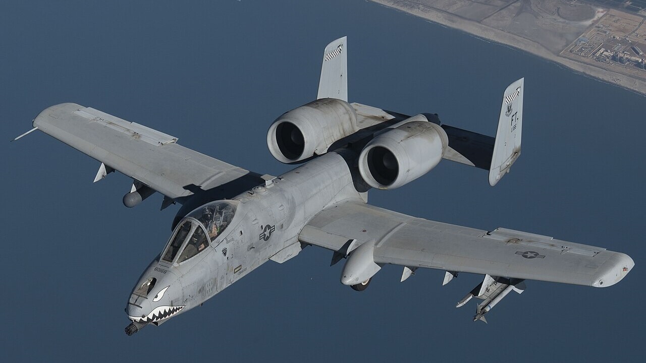 ABD ordusuna ait bir A-10 tipi savaş uçağı düştü