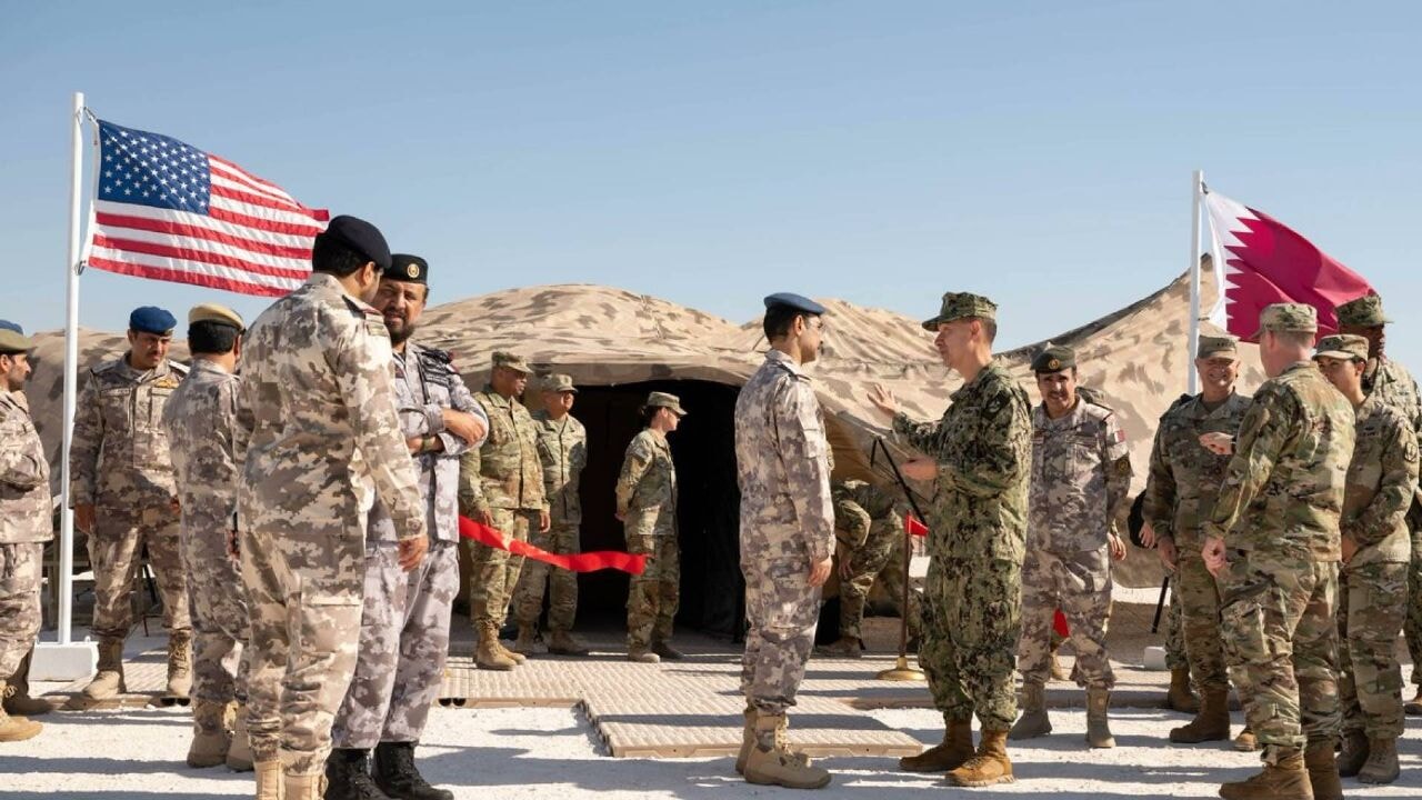 ABD ve İngiltere, Katar'daki askerini tahliye ediyor