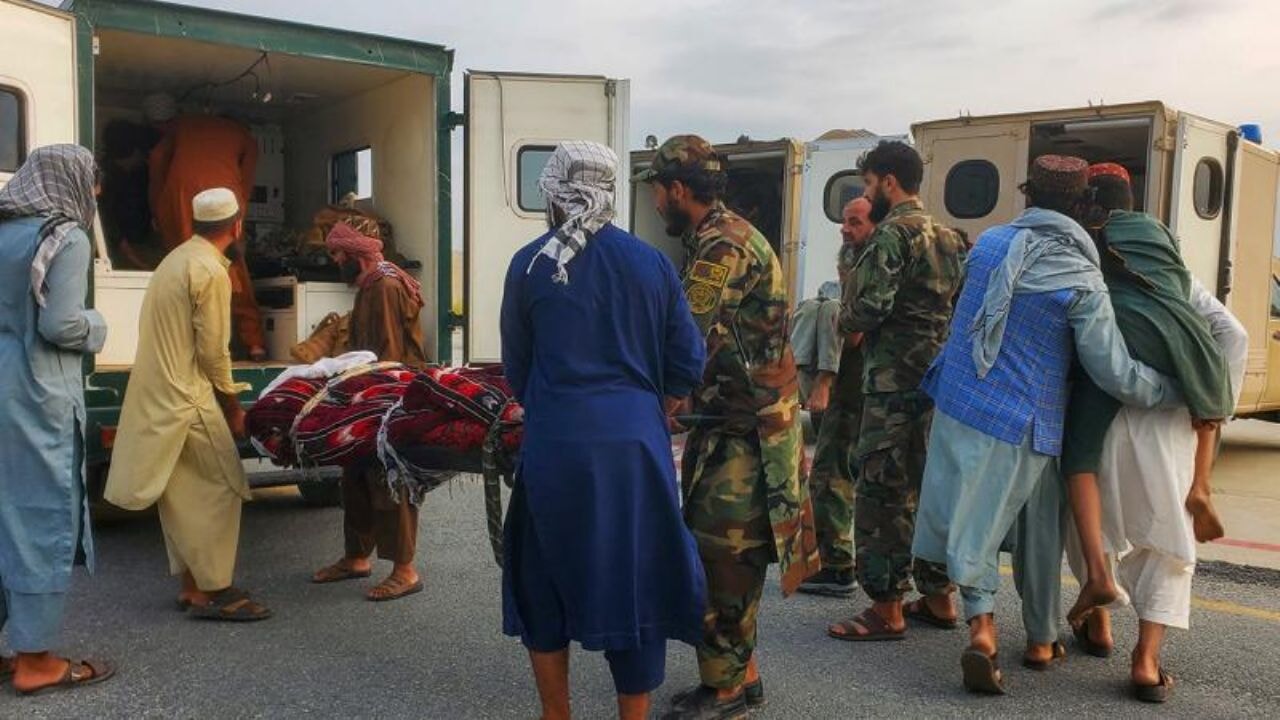 Afganistan'da deprem: 800'den fazla kişi öldü