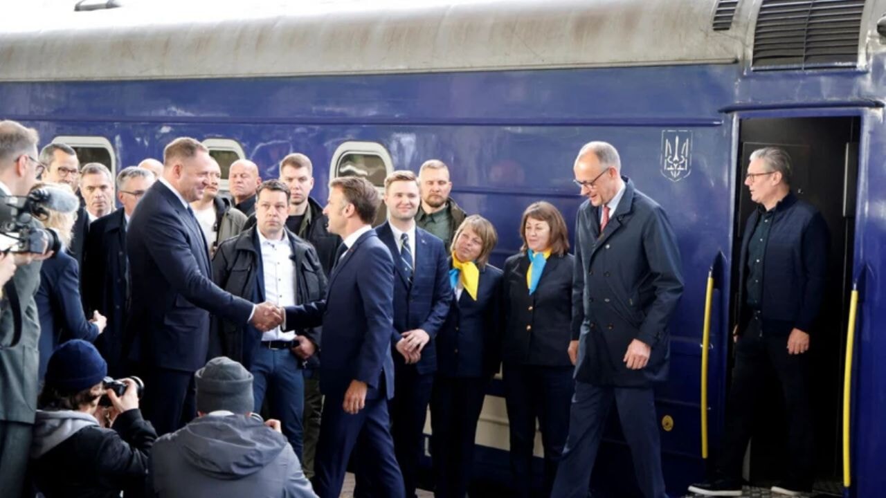 Avrupalı liderler Kiev'de ateşkes için birleşti