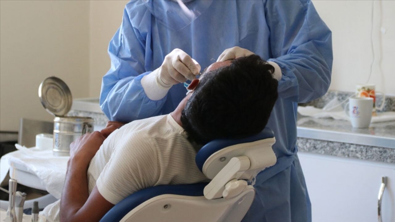 Dişçi fobisi nedeniyle dişleri dökülen adam, 25 bin sterlin ödeyecek