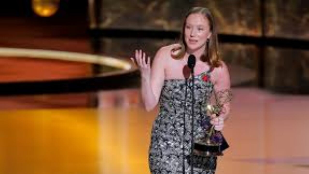 Emmy ödülü kazanan Yahudi aktrist Hannah Einbinder'den Filistin'e özgürlük çağrısı