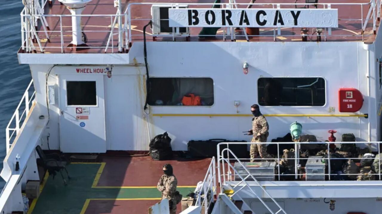 Fransa 'Gölge Filo'ya el koydu! Rusya bu işe ne diyecek