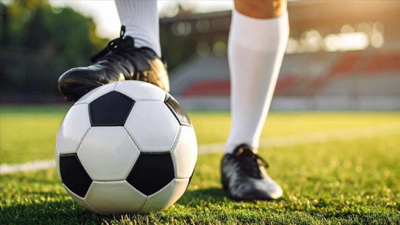 Futbola büyücü karıştı!