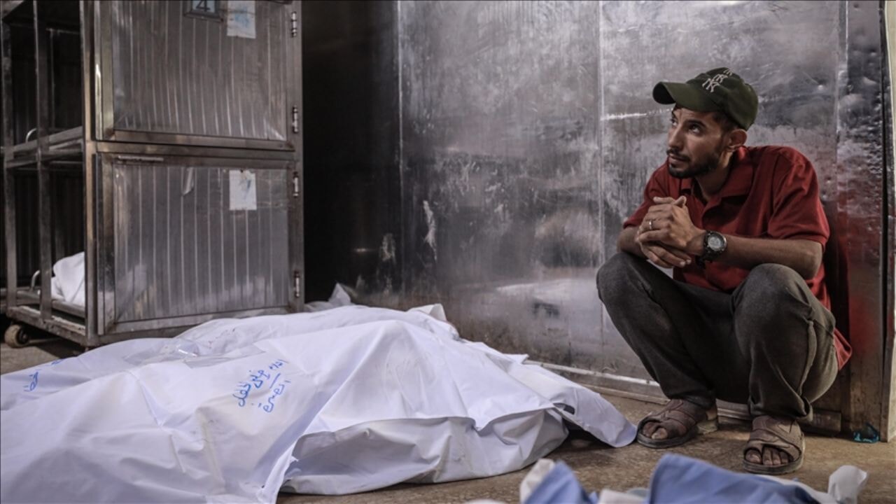 Gazze'de insani kriz büyüyor: Yardım beklerken can verdiler