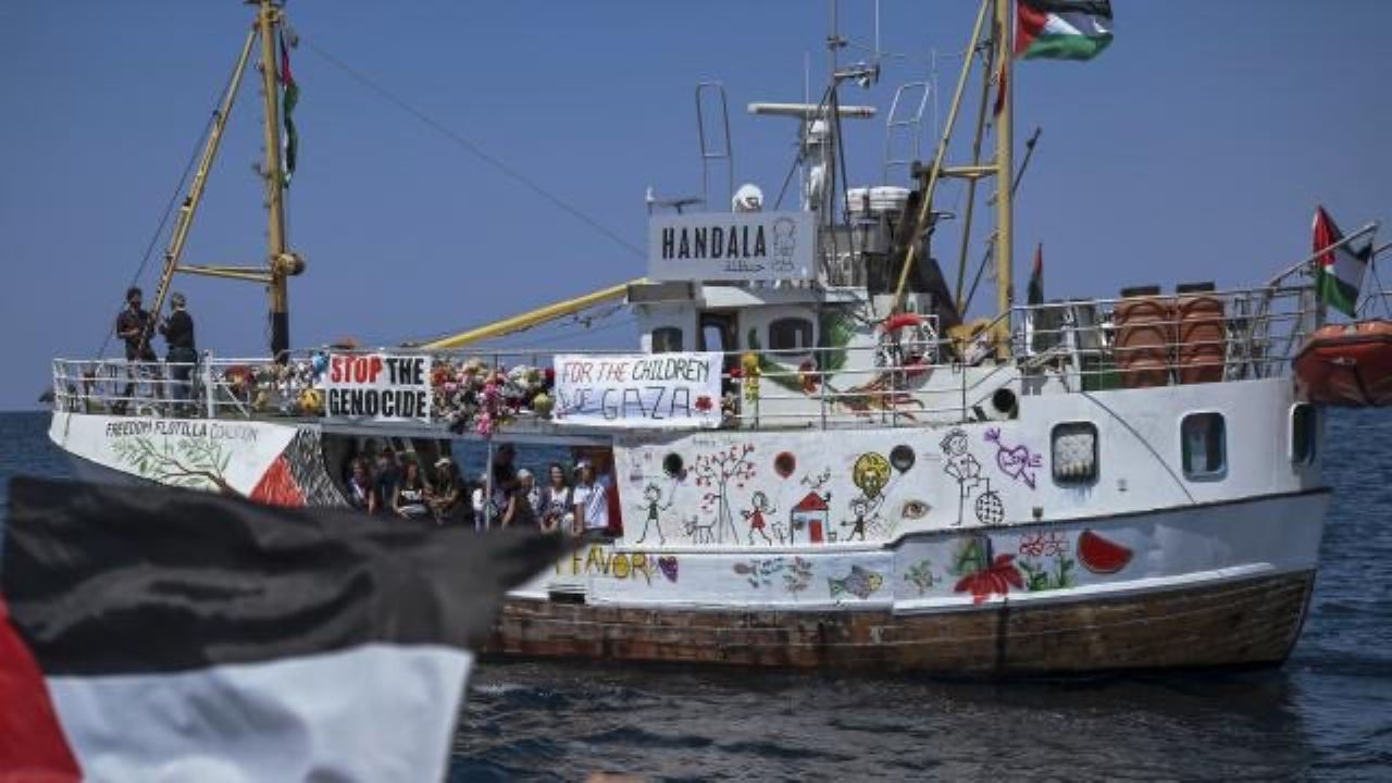 Gazze için İtalya'dan çıkan 11 gemi yoluna devam ediyor