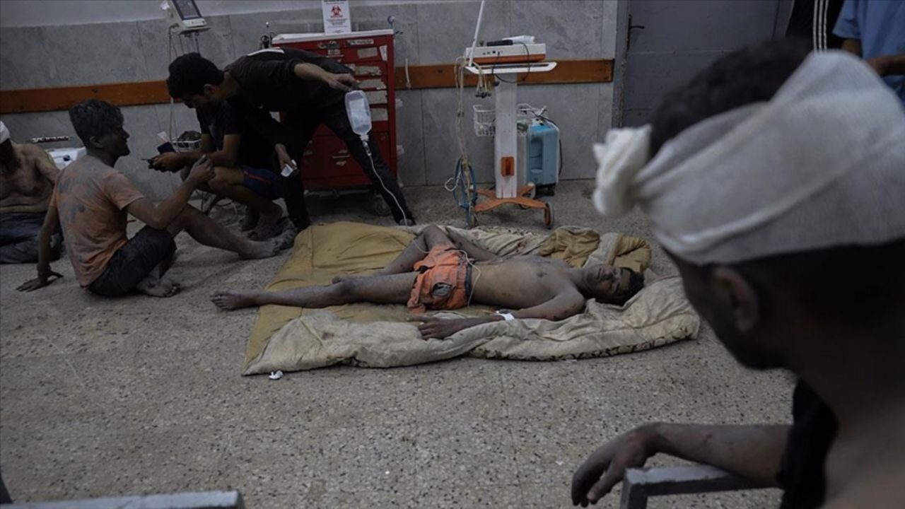 Gazzeli anne: 'Bombardımandan kaçtık, çöplüğe geldik'