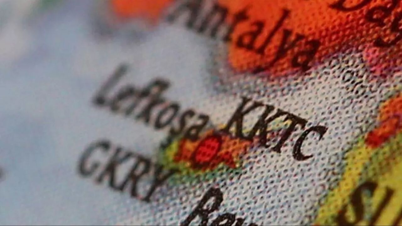 Güney Kıbrıs'ta kaos: Savaştan kaçan İsrailliler  GKRY'de sokaklarda mahsur kaldı