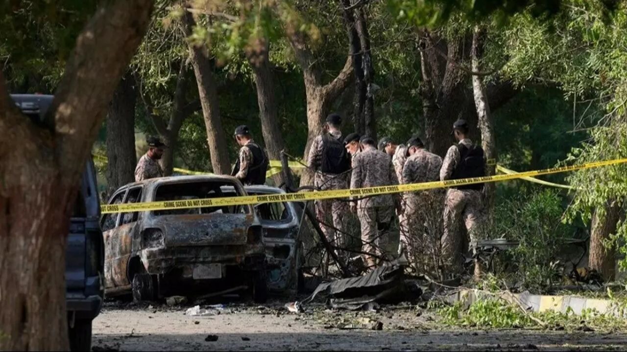 Pakistan'da kanlı bombalı saldırı: Ölü ve yaralı sayısı artıyor