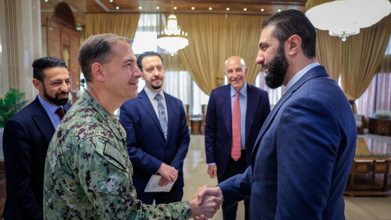 Halep'teki çatışmalar sonrası Barrack ve ABD'li komutan, Şara ile görüştü