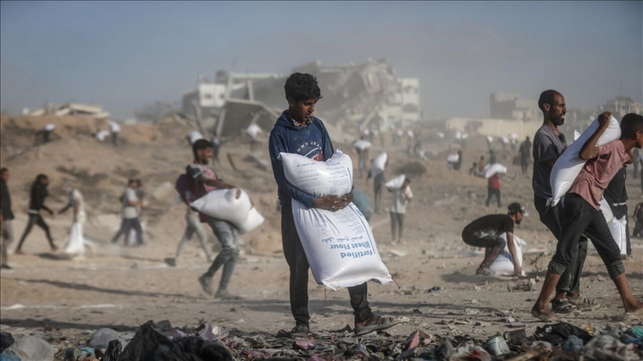 'Hamas, Gazze'de yardım malzemelerini çalıyor' oyunu...