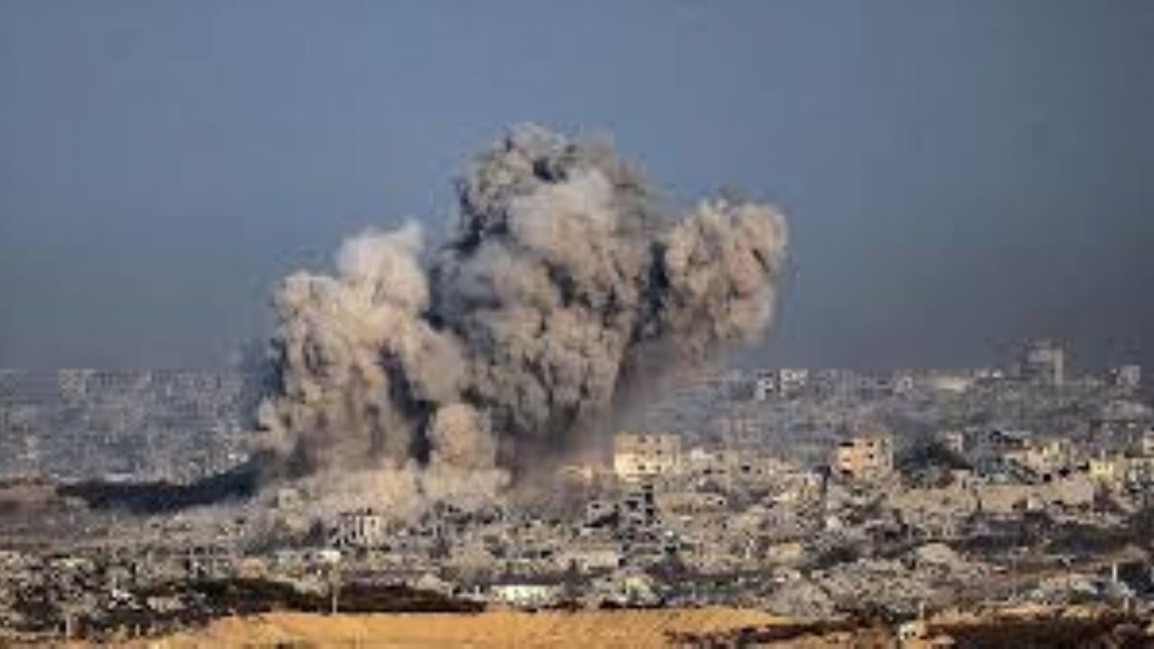 Han Yunus ve el-Meğazi hedef alındı: Çok sayıda can kaybı