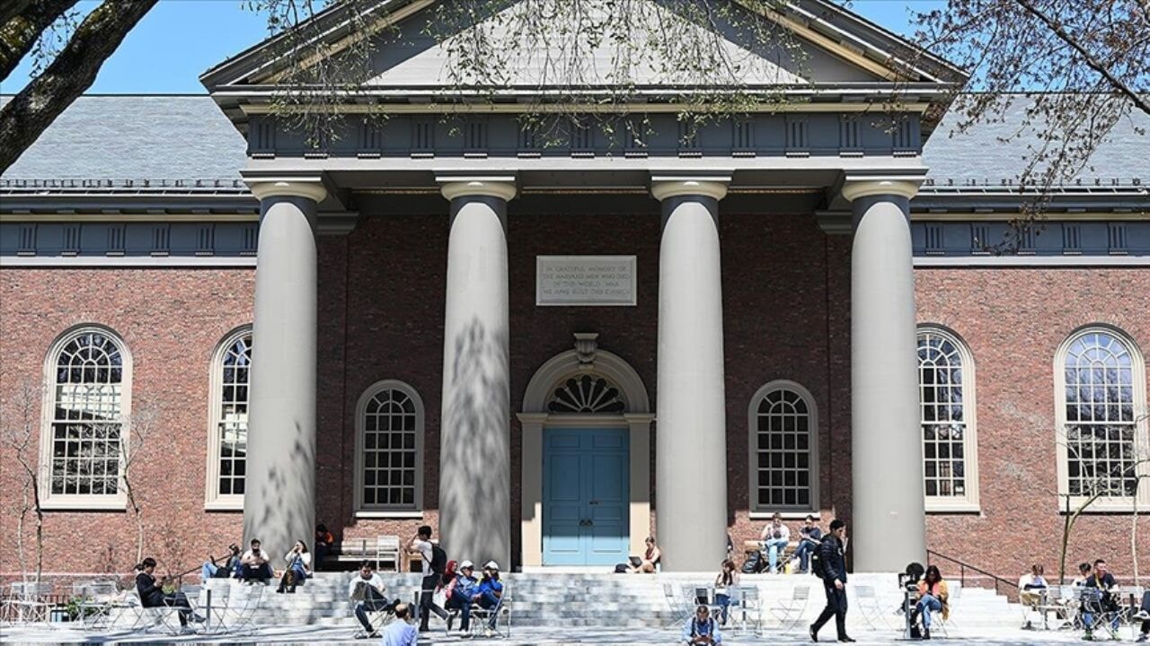 Harvard Üniversitesi'ne operasyon: Öğrenci alımı durduruldu