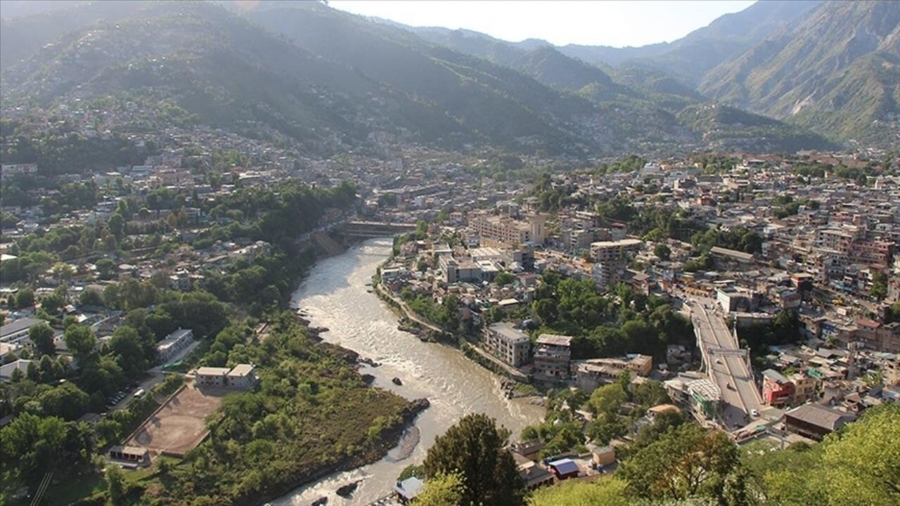 Hindistan, Pakistan'ın suyunu kesti!