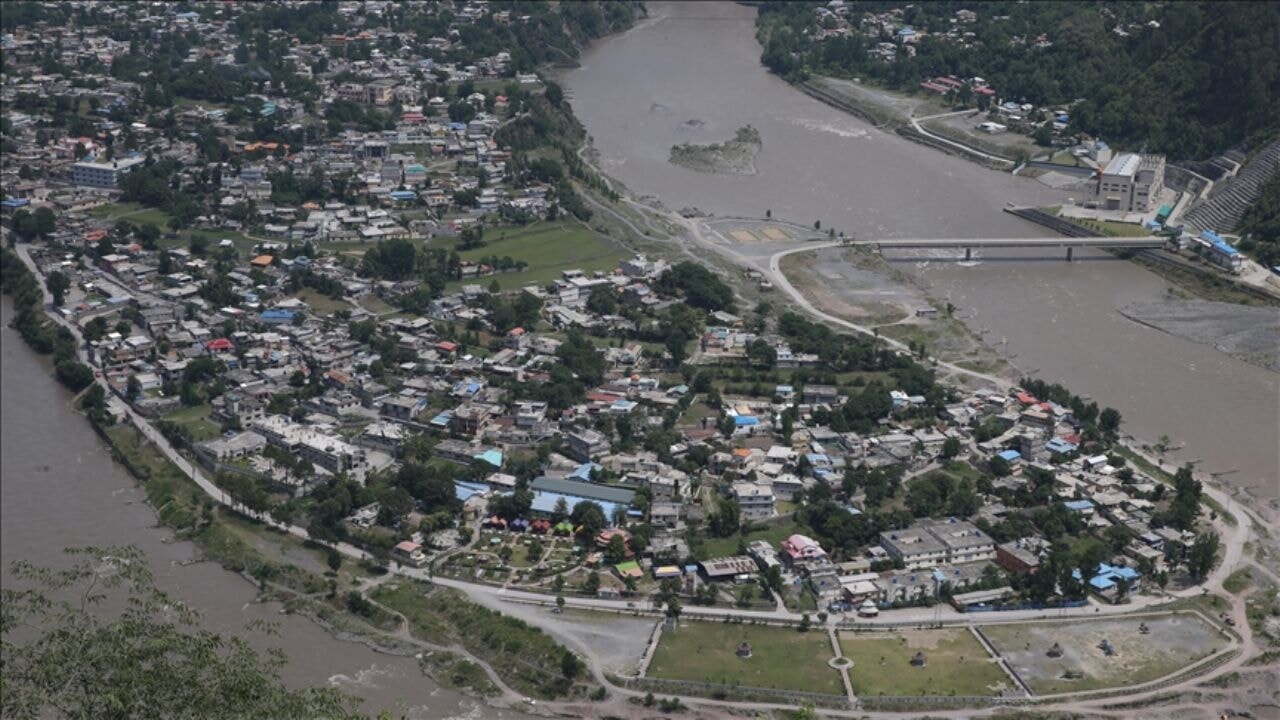 Hindistan ve Pakistan arasındaki gerilim zirveye çıkıyor!