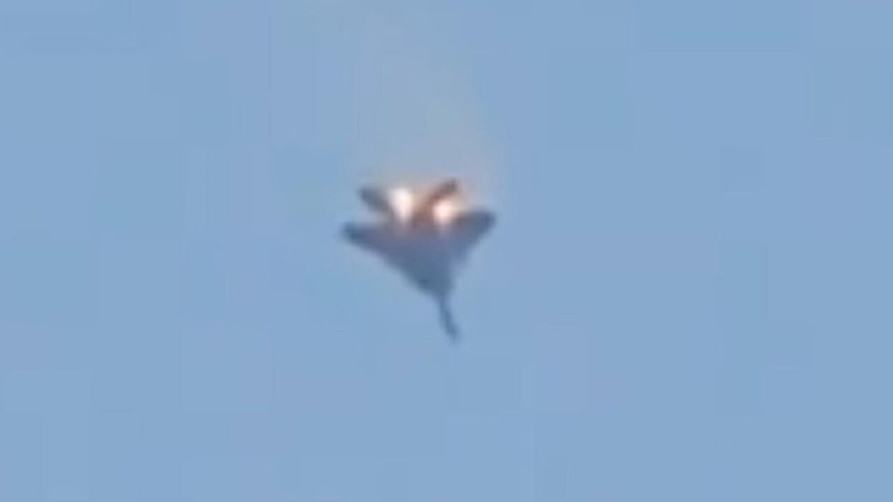 İran basını: ABD savaş uçağı düşürüldü