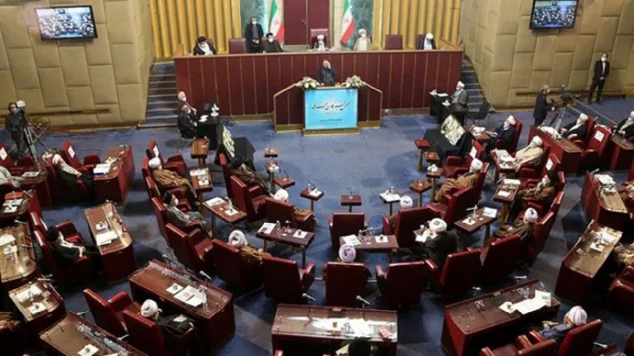 İran'da yeni dini liderde uzlaşı sağlandı! İsim gizli tutulacak