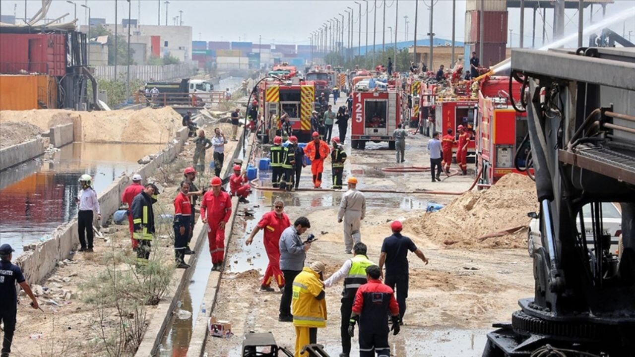 İran'daki liman patlamasının nedeni açıklandı