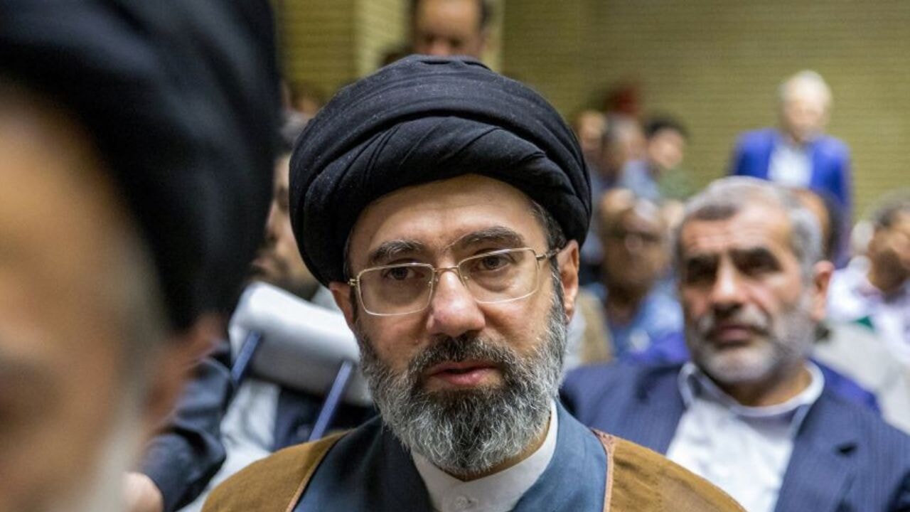 İran'ın dini lideri Hamaney'den direniş mesajı