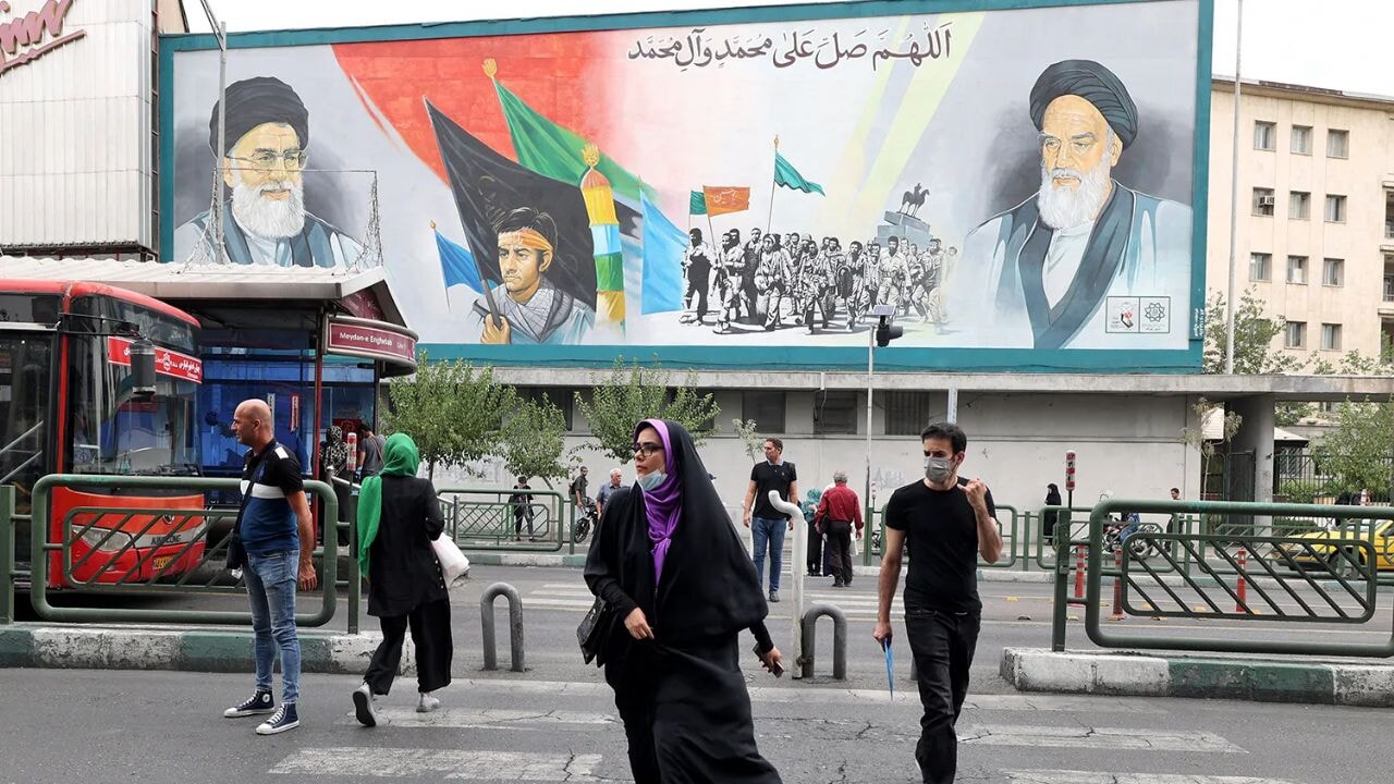 İran istihbaratından operasyon: 30 gözaltı