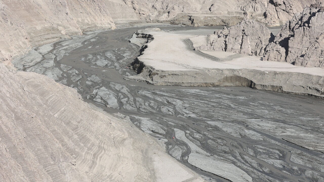 İran kavruluyor... Yer altı suları da tükendi!