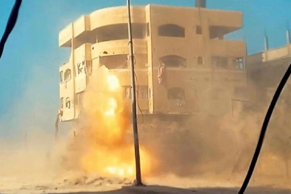 İşgalci İsrail Kassam'ın gazabına uğradı: Komuta noktası havaya uçtu