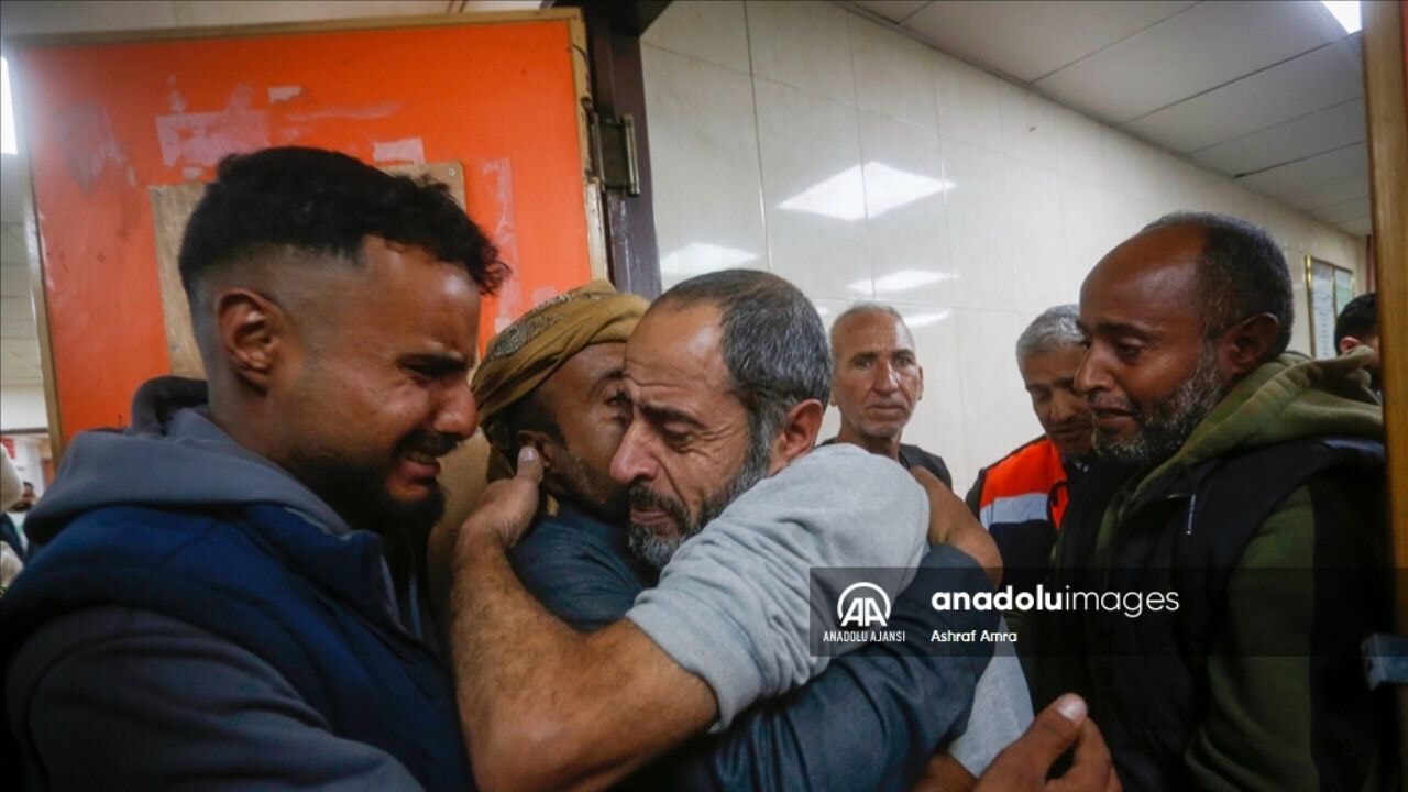 İsrail, alıkoyduğu 9 Filistinliyi işkence nedeniyle salıverdi