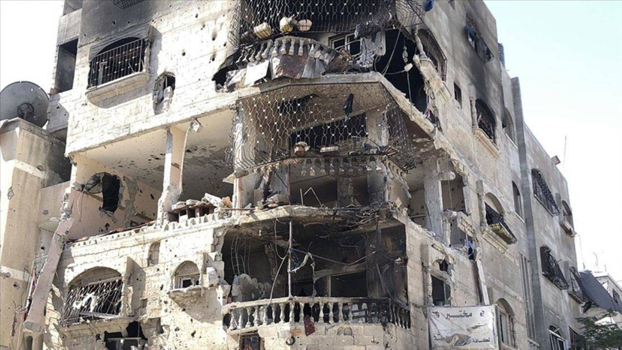 İsrail beş katlı binayı bombaladı: 93 şehit!