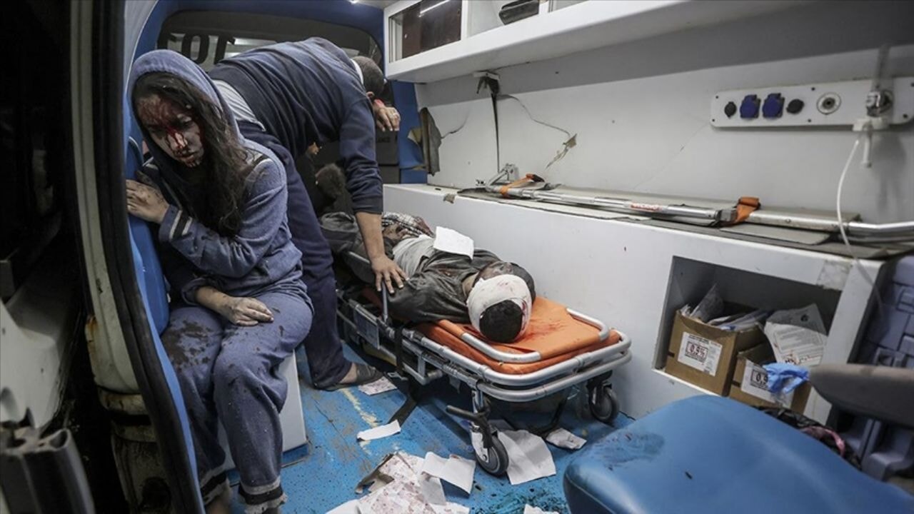 İsrail, Filistinli sivillerin sığındığı okullara, çadırlara ve evlere hedefli saldırılar düzenliyor