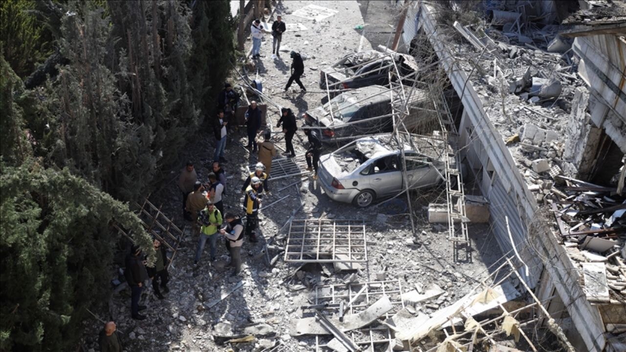 İsrail'in 'Dürzi' bahanesi: Suriye'yi savaş uçaklarıyla bombaladı