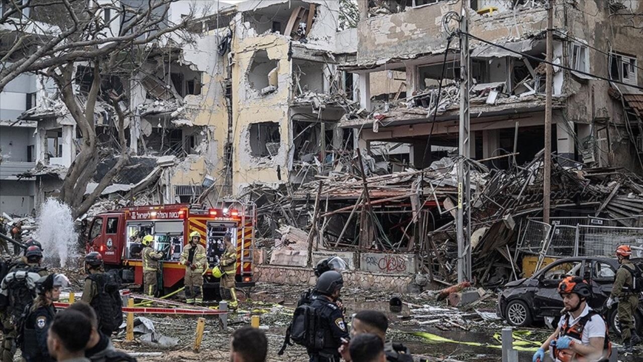 İsrail'in yardım talebine İngiltere evet dedi, Fransa beklemede