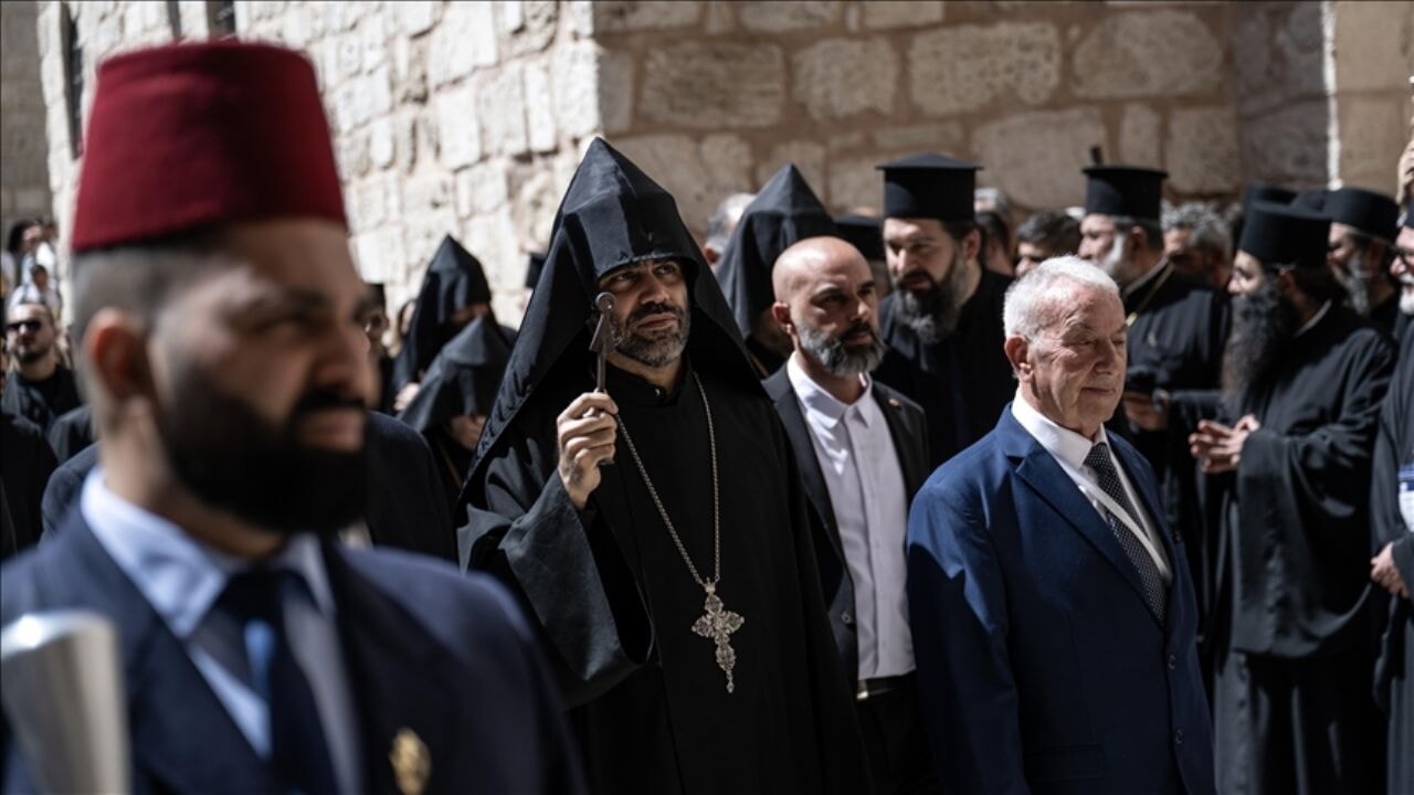 İsrail, Kutsal Cumartesi'de hristiyanlara karşı yeni engellemeler getirdi