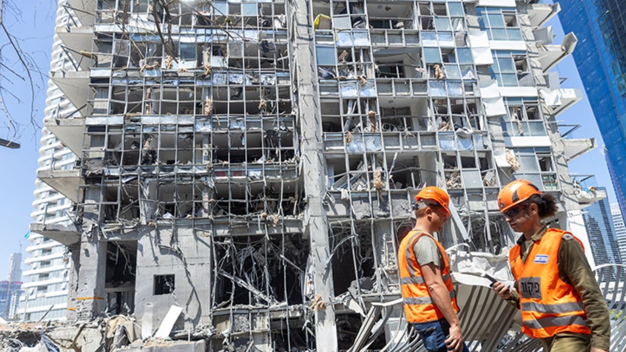 İsrail ordusu: İran'dan yeni füzeler fırlatıldı