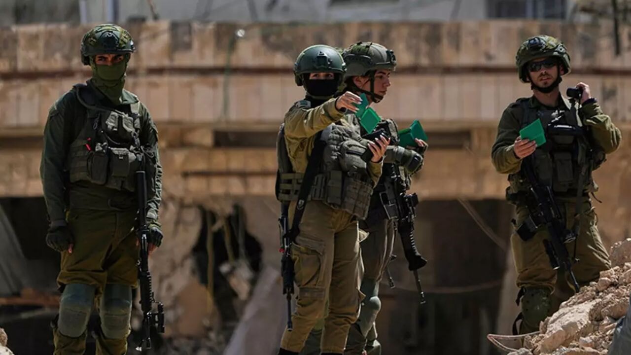 İsrail, Suriye'de gece yarısı sızdı: İran üsleri hedefte