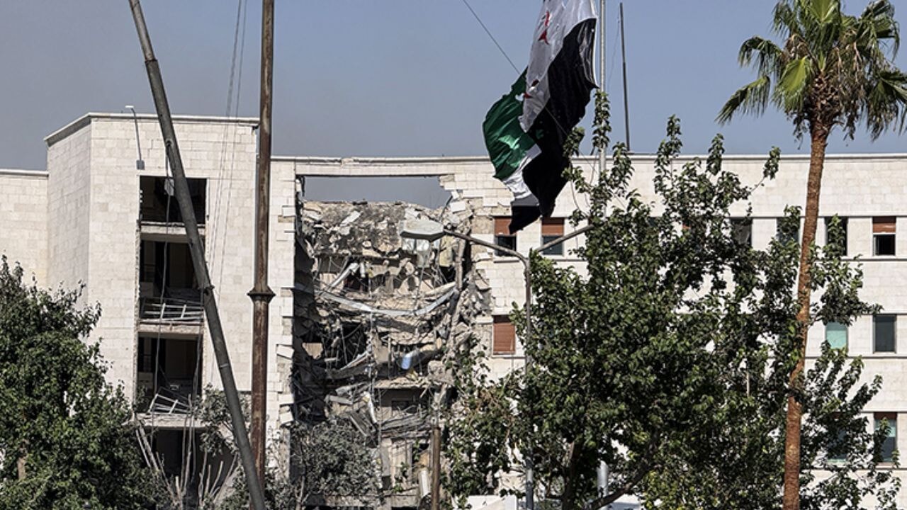 İsrail Suriye'ye savaş açtı! 'Birkaç gün sürecek…'